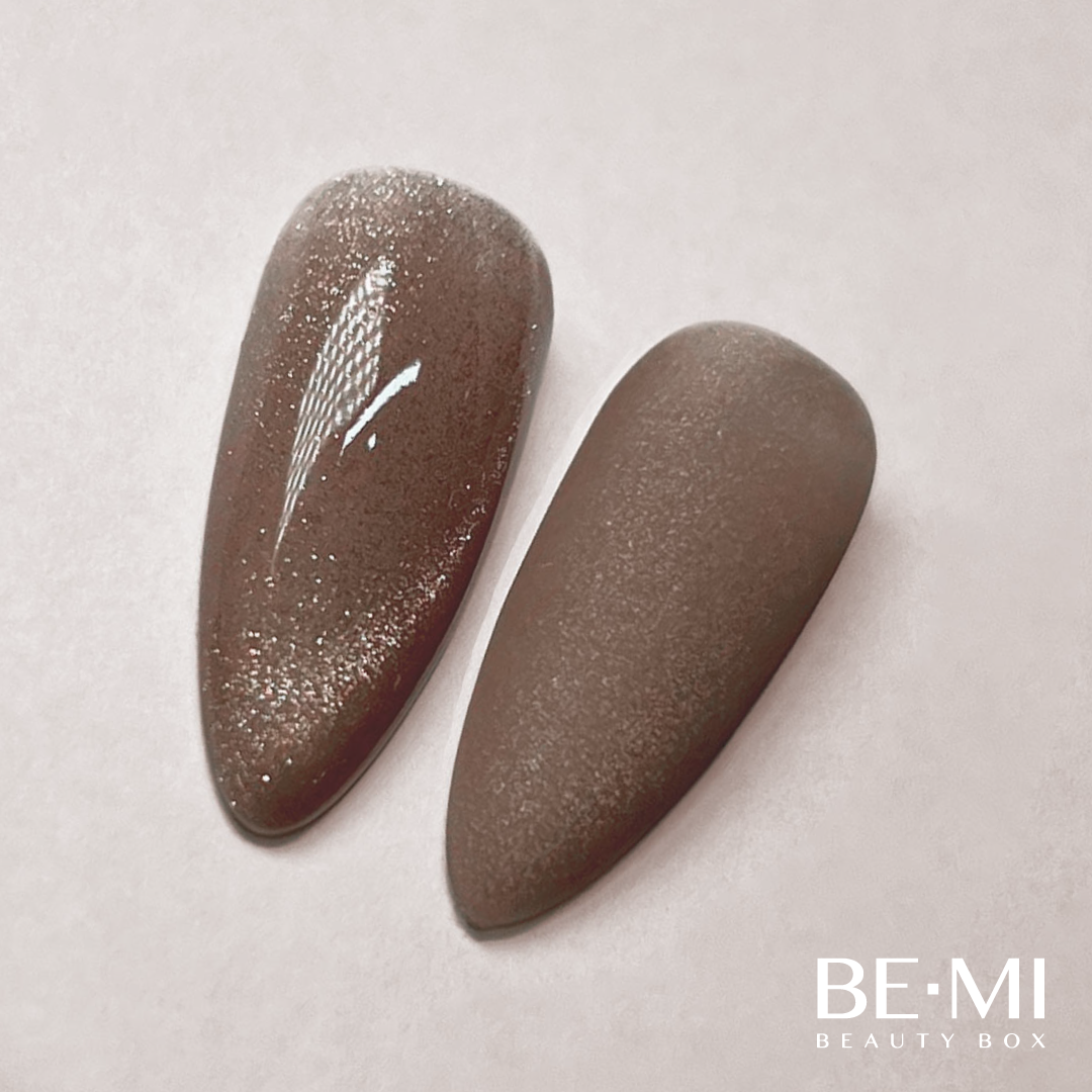 Finished manicured nails using Goddess - BEMI Cat Eye Gel, demonstrating activated magnetic particle dispersion for a multidimensional, velvet-light effect and a flawless professional finish. 