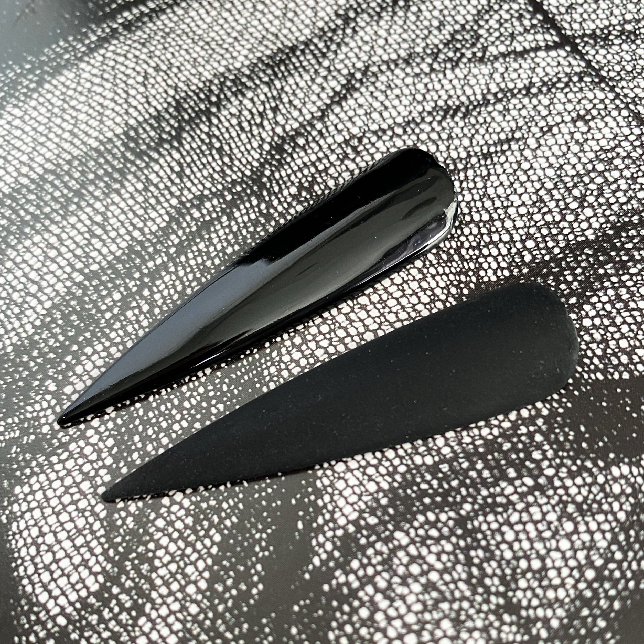 BEMI Creami B01 Gel Polish bottle and color swatch demonstrating full-coverage, self-leveling viscosity designed for professional, streak-free application.